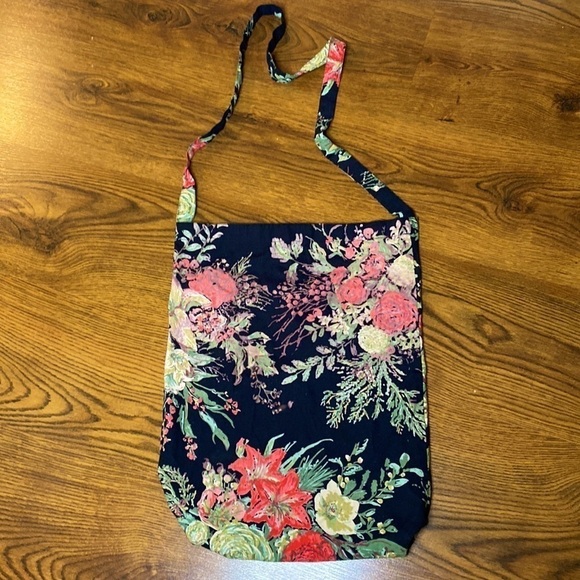 🌷APRIL Cornell🌷 Floral Canvas Crossbody Bag  100% Cotton - Picture 2 of 6